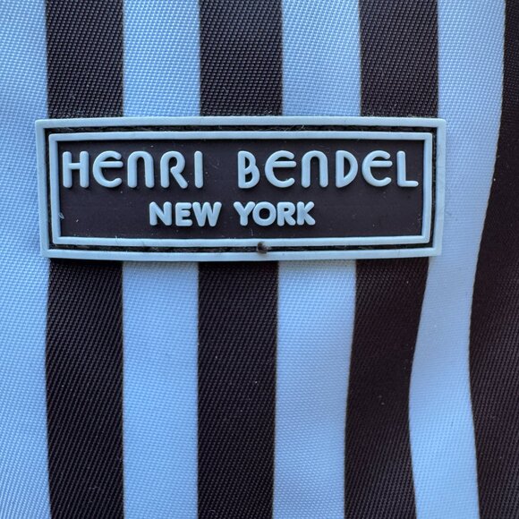 RARE NWOT Henri Bendel Garmet Bag with Pouch to Store it in. - Picture 9 of 15